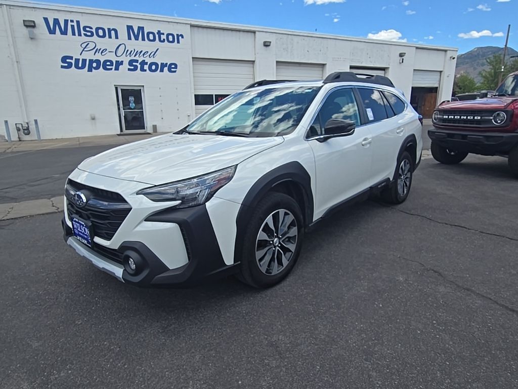 2023 Subaru Outback Limited's photo