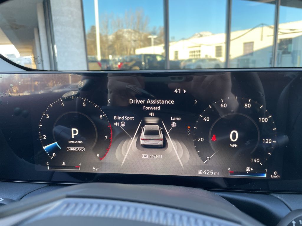 2026 Nissan Sentra SR - Photo 15