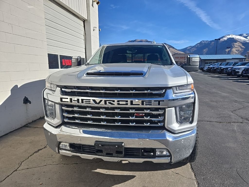 2022 Chevrolet Silverado 3500HD LTZ's photo
