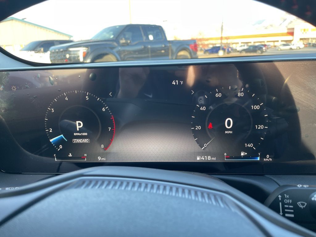 2026 Nissan Sentra SR - Photo 15