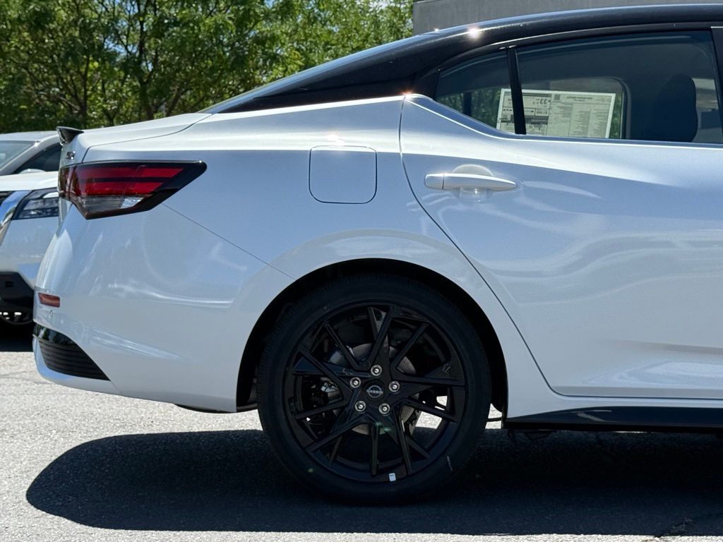 2025 Nissan Sentra SR - Photo 42