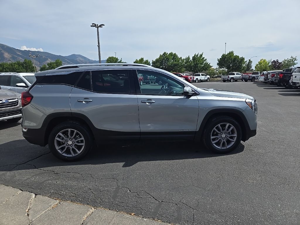 2023 Gmc Terrain SLT photo 4