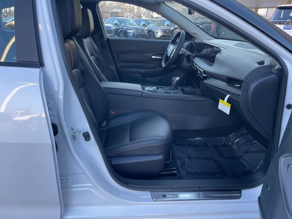 2026 Nissan Sentra SR - Photo 28
