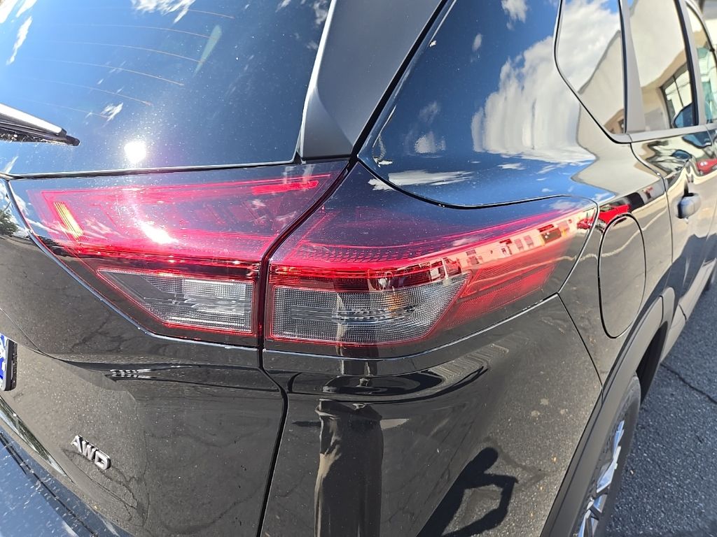 2026 Nissan Rogue S - Photo 34