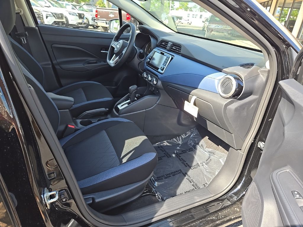 2025 Nissan Versa Sedan SV - Photo 26