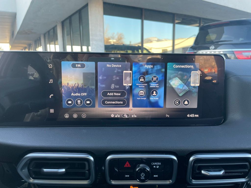 2026 Nissan Sentra SR - Photo 17