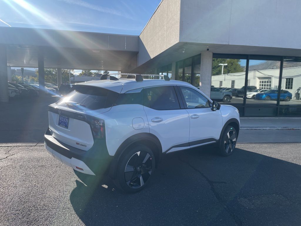 2026 Nissan Kicks SR photo 4