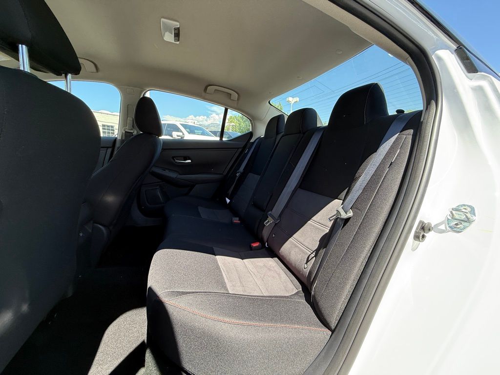 2025 Nissan Sentra SR - Photo 30