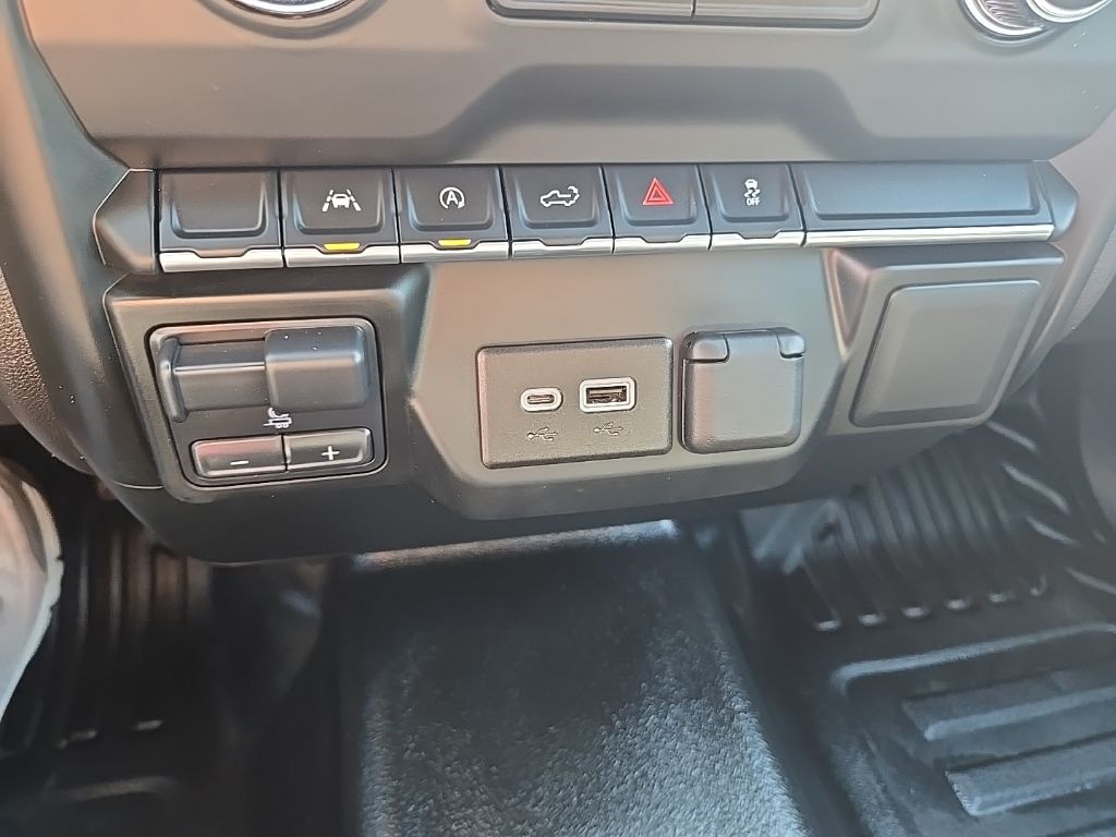 2023 GMC Sierra 1500 Pro - Photo 18