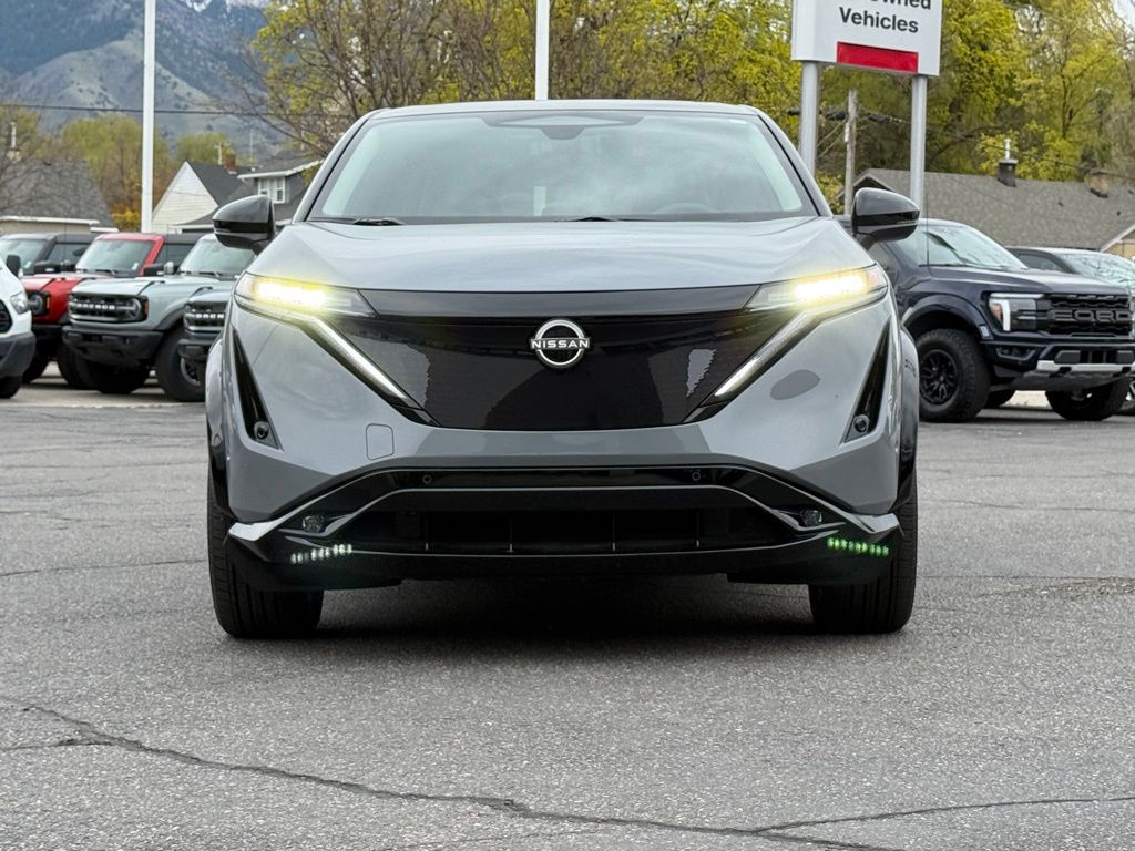 2025 Nissan ARIYA Platinum e-4ORCE photo 2