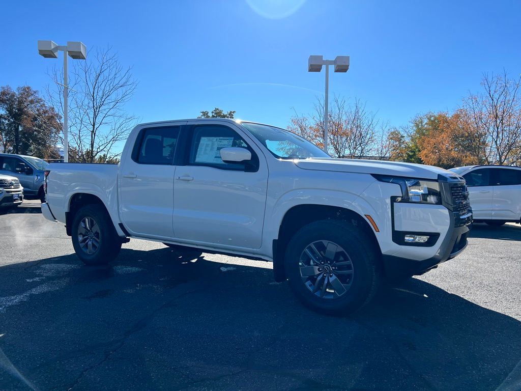 2025 Nissan Frontier SV photo 3