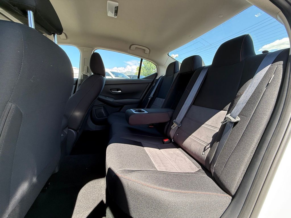 2025 Nissan Sentra SR - Photo 31