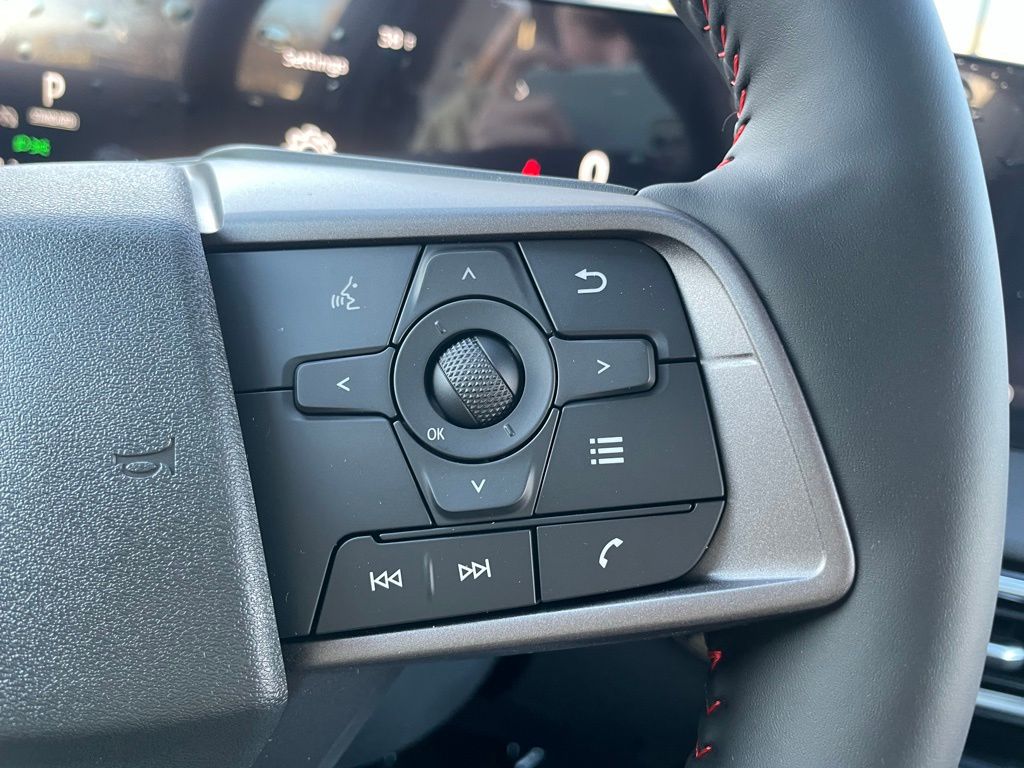 2026 Nissan Sentra SR - Photo 13