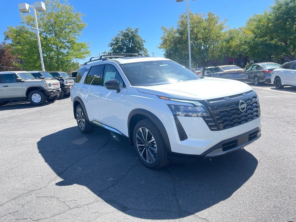 New 2026 Nissan Pathfinder Platinum SUV