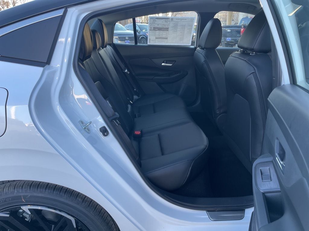 2026 Nissan Sentra SR - Photo 27