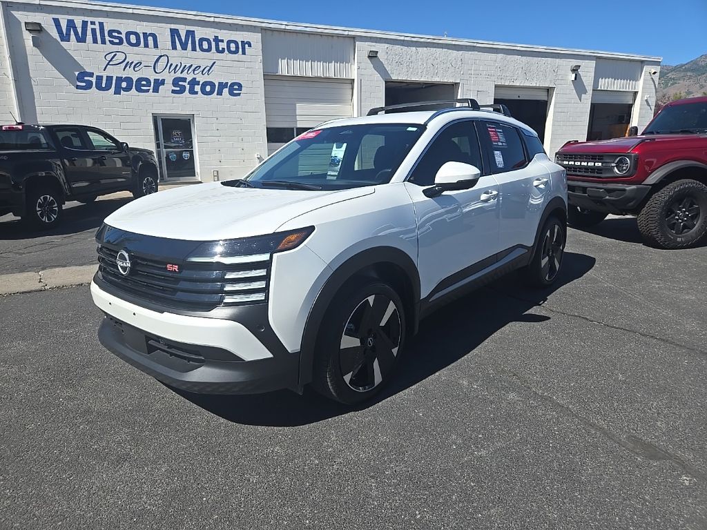 2025 Nissan Kicks 2.0 SR AWD's photo