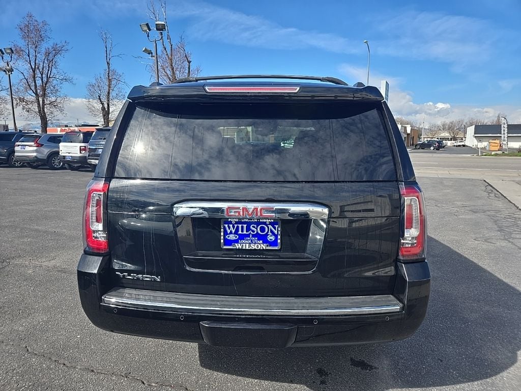 2020 GMC Yukon Denali - Photo 6