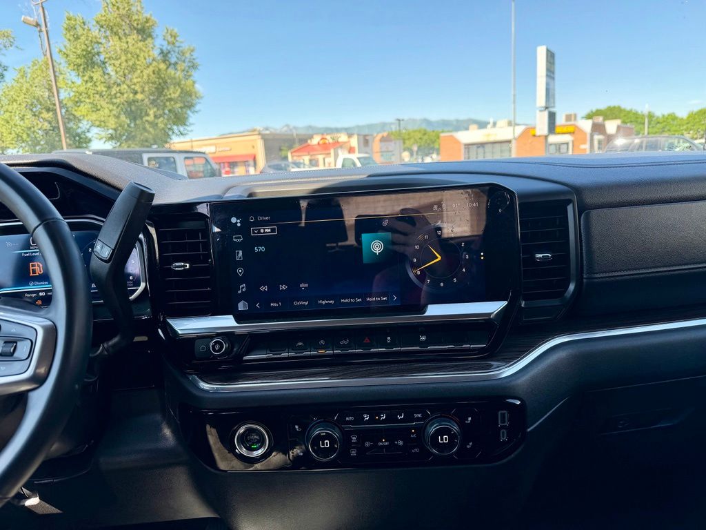 2024 Chevrolet Silverado 1500 RST - Photo 22