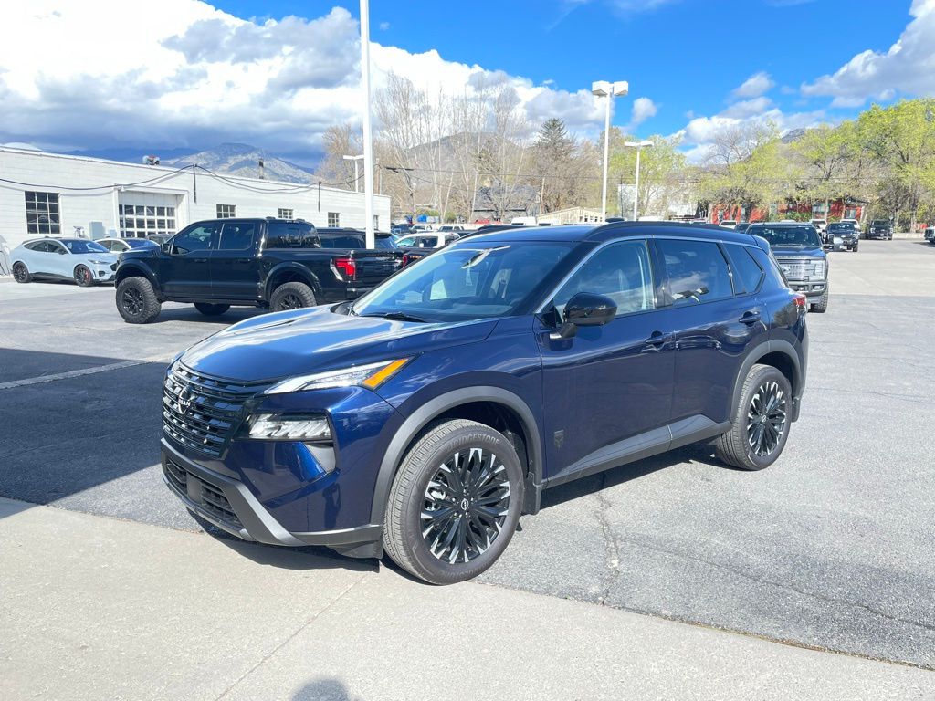 2026 Nissan Rogue Dark Armor AWD's photo