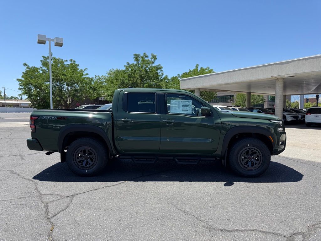 2025 Nissan Frontier PRO-4X photo 4