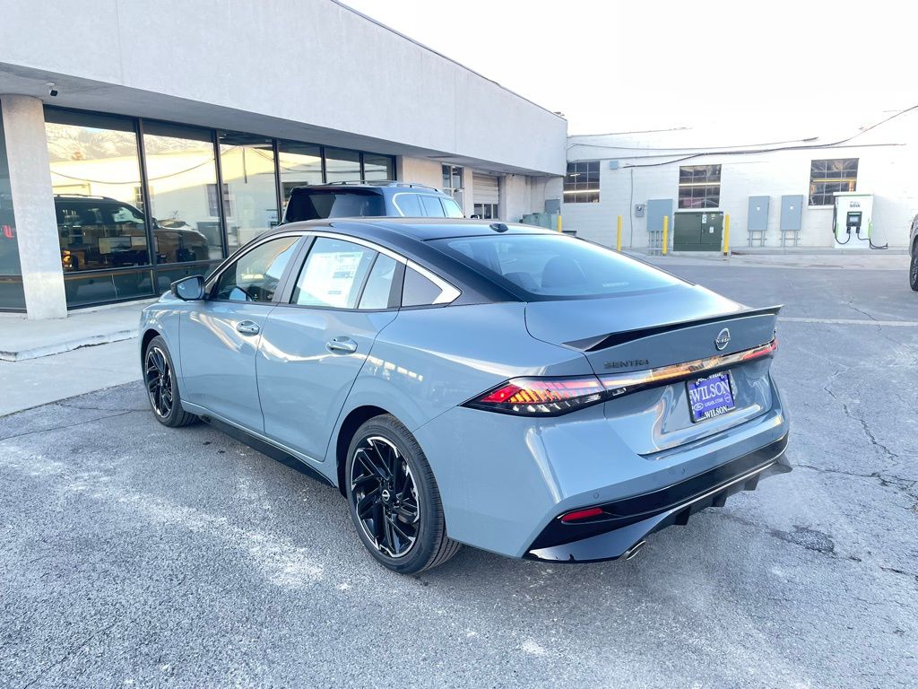 2026 Nissan Sentra SR - Photo 6