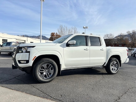 2025 Nissan Frontier SV Truck