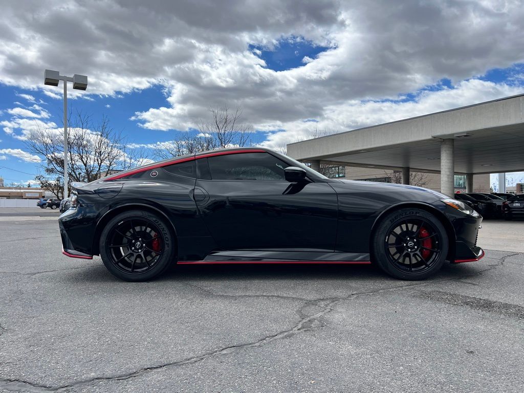 2024 Nissan Z Nismo photo 4