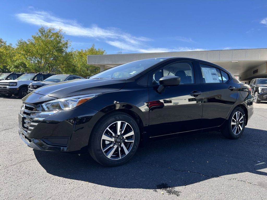 2024 Nissan Versa 1.6 S