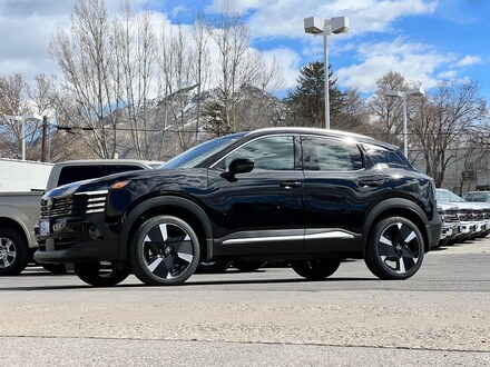 2025 Nissan Kicks SR SUV