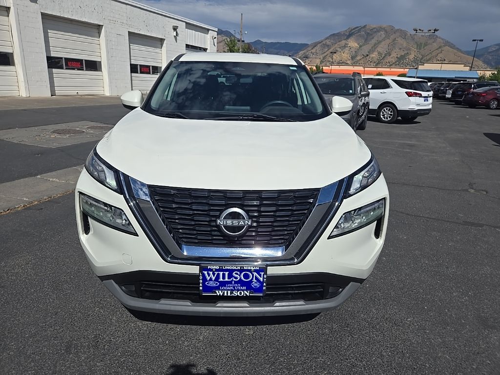 2023 Nissan Rogue SV photo 2
