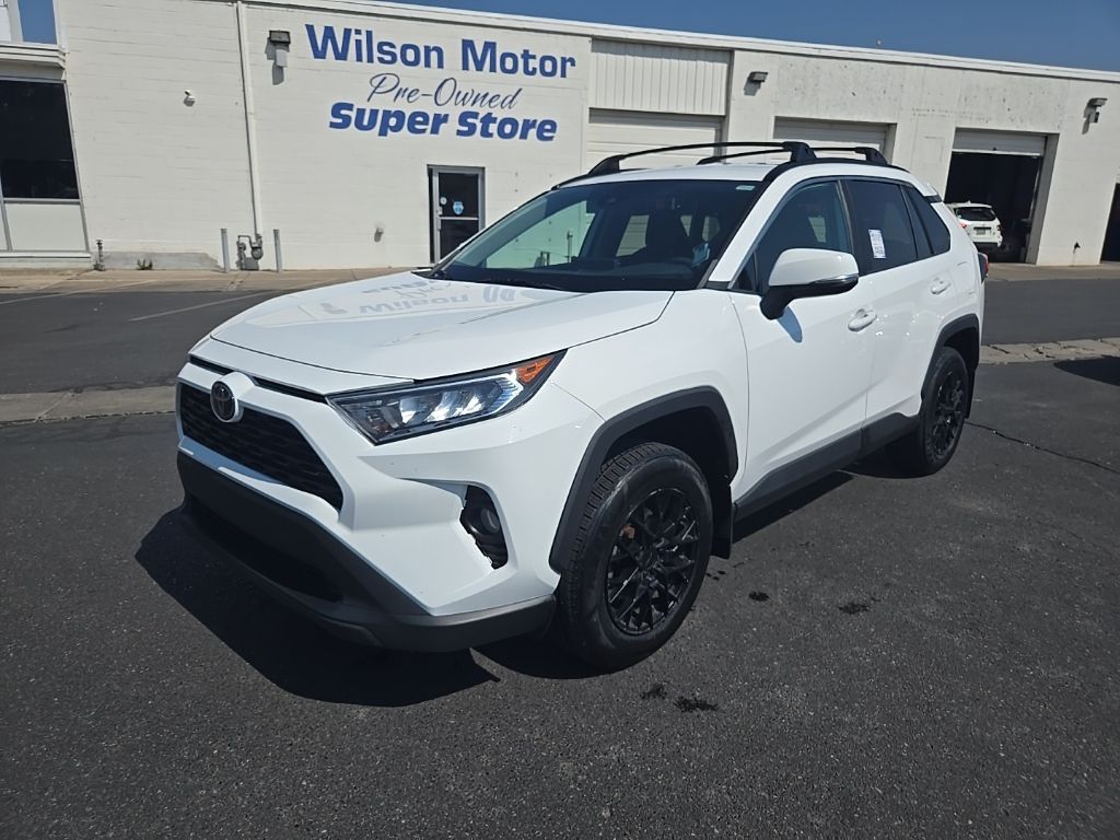 2020 Toyota RAV4 XLE