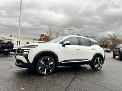 2025 Nissan Kicks SR SUV