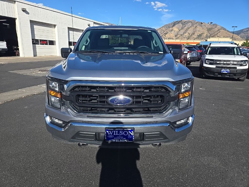 2023 Ford F-150 XLT photo 2