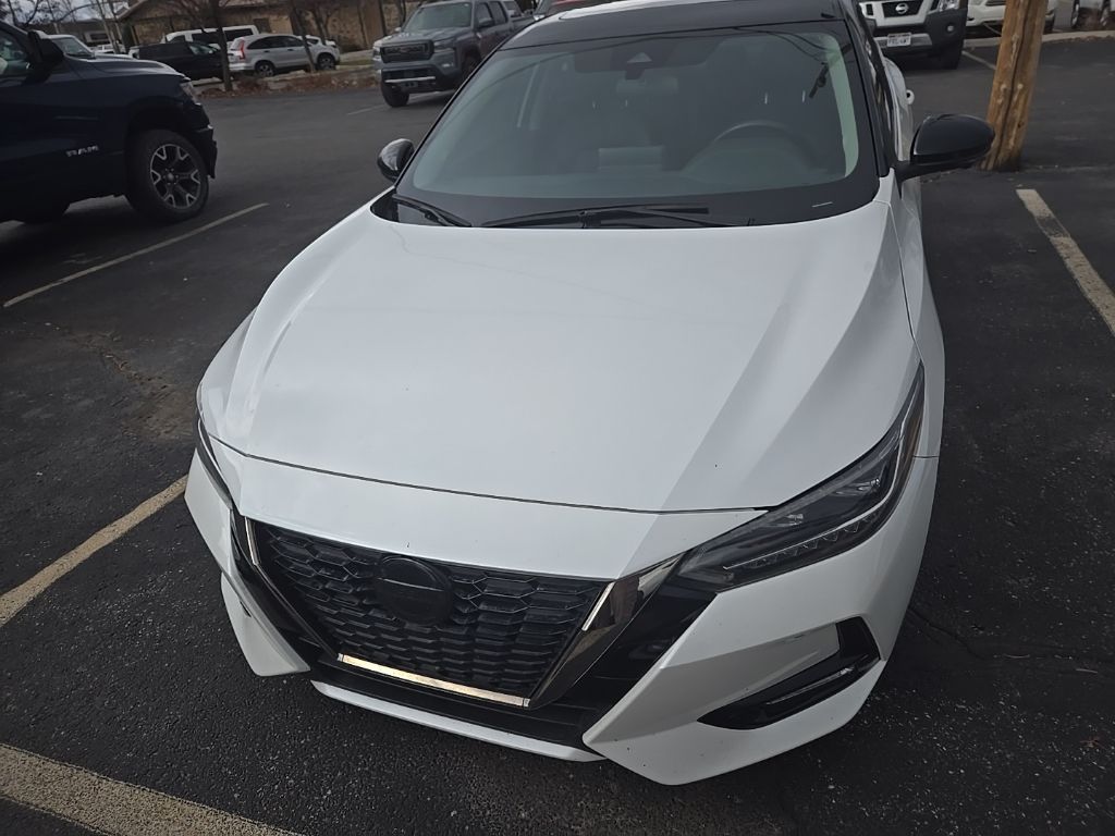 2023 Nissan Sentra SR's photo