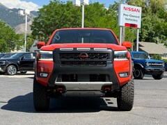 2025 Nissan Frontier PRO-4X Truck