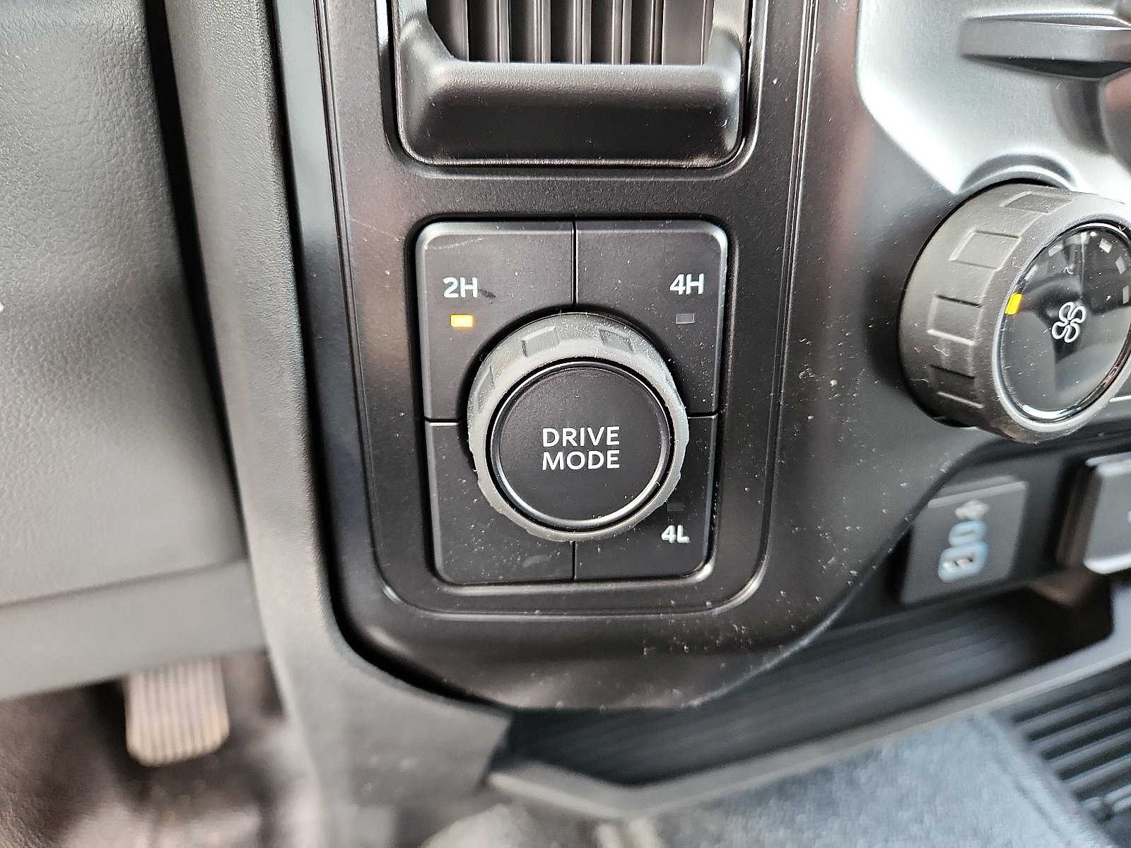 2026 Ford F-350 Super Duty XL - Photo 18