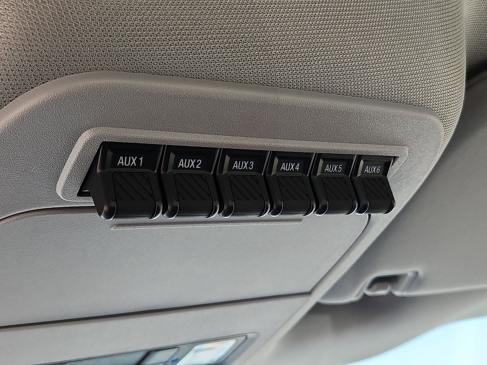 2025 Ford F-350 Super Duty Chassis Cab XL - Photo 20