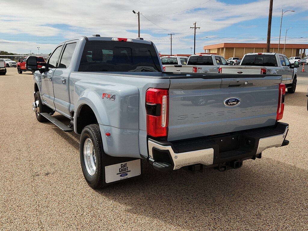 New 2026 Ford Super Duty F-350 Lariat TRUCK