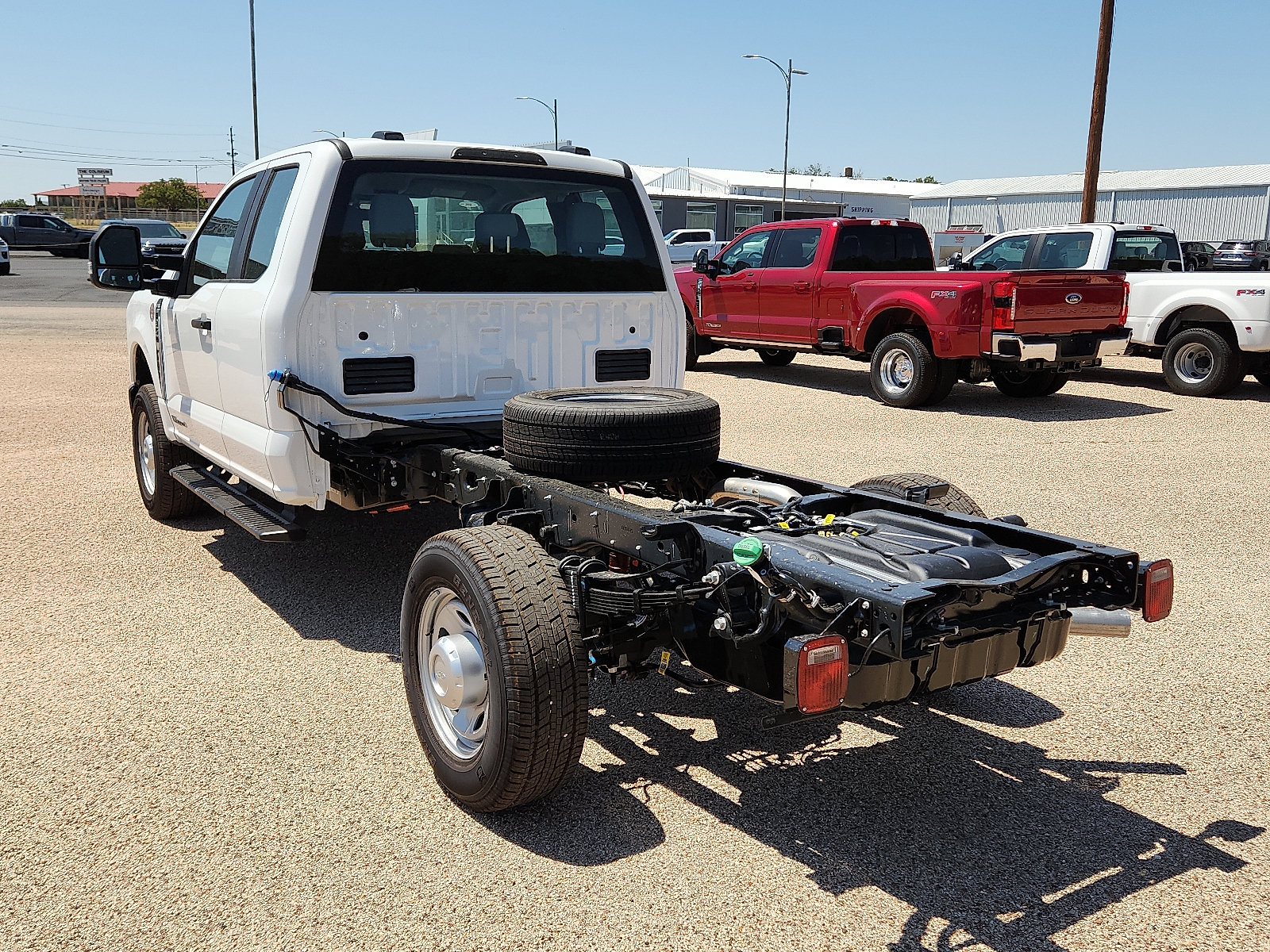 2025 Ford F-350 Super Duty Chassis Cab XL - Photo 3