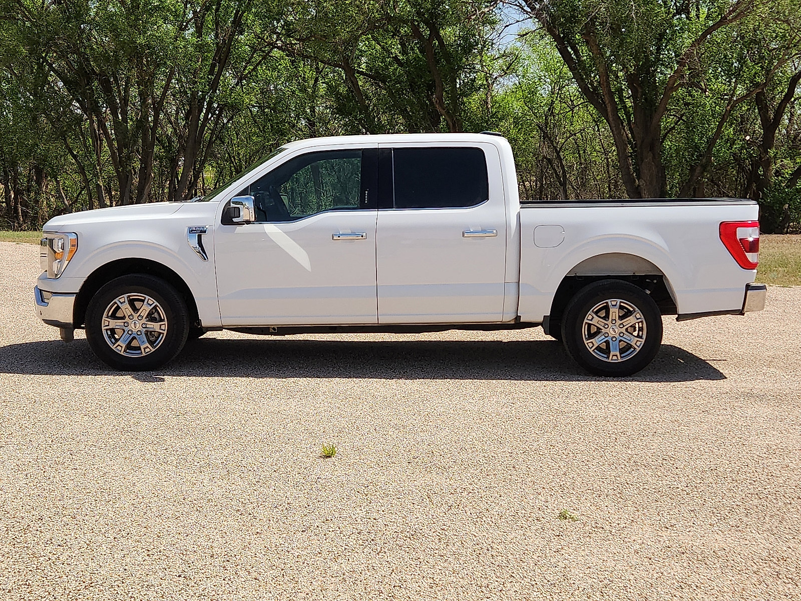 Used 2022 Ford F-150 Lariat with VIN 1FTEW1C57NFA27296 for sale in Snyder, TX