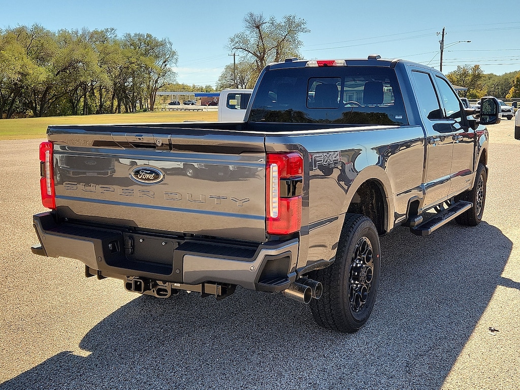 New 2026 Ford Super Duty F-350 Lariat TRUCK