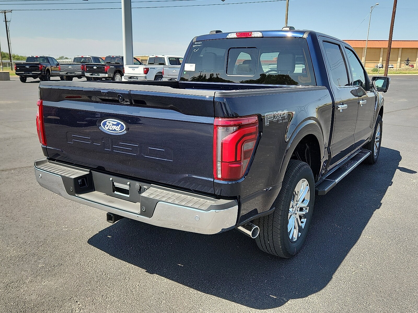 2025 Ford F-150 Lariat photo 3