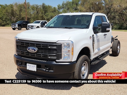 2025 Ford Chassis Cab F-350 XL TRUCK