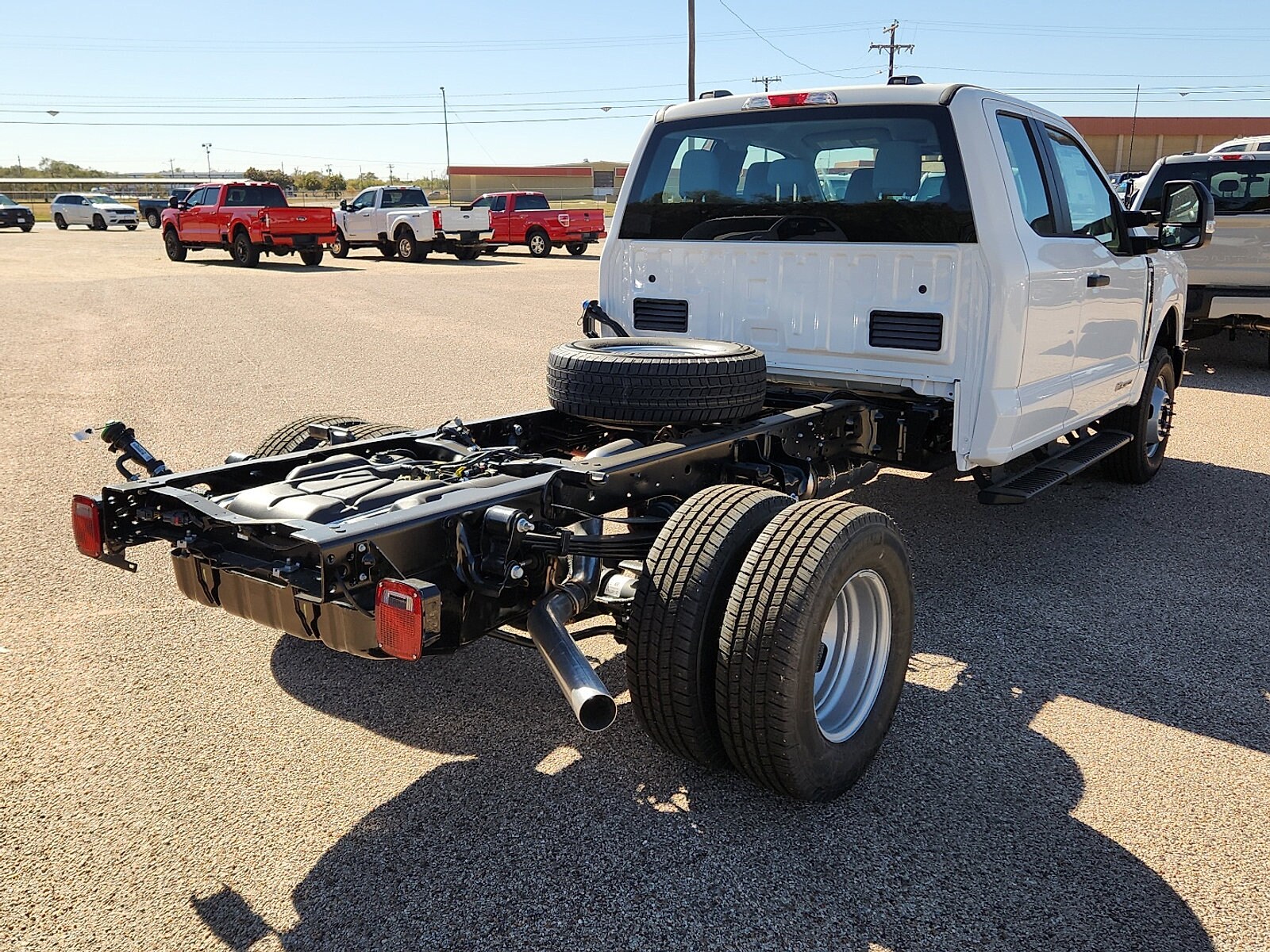 2026 Ford F-350 photo 4