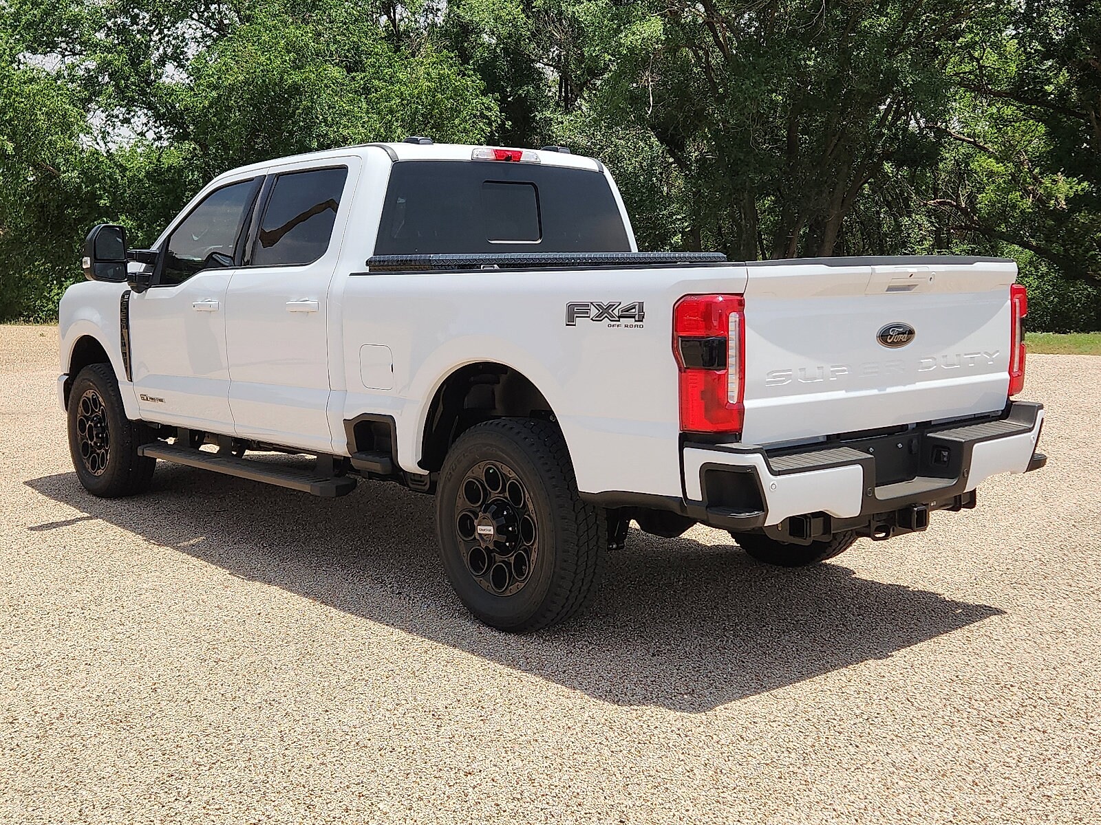 2026 Ford F-250 Super Duty XLT - Photo 3
