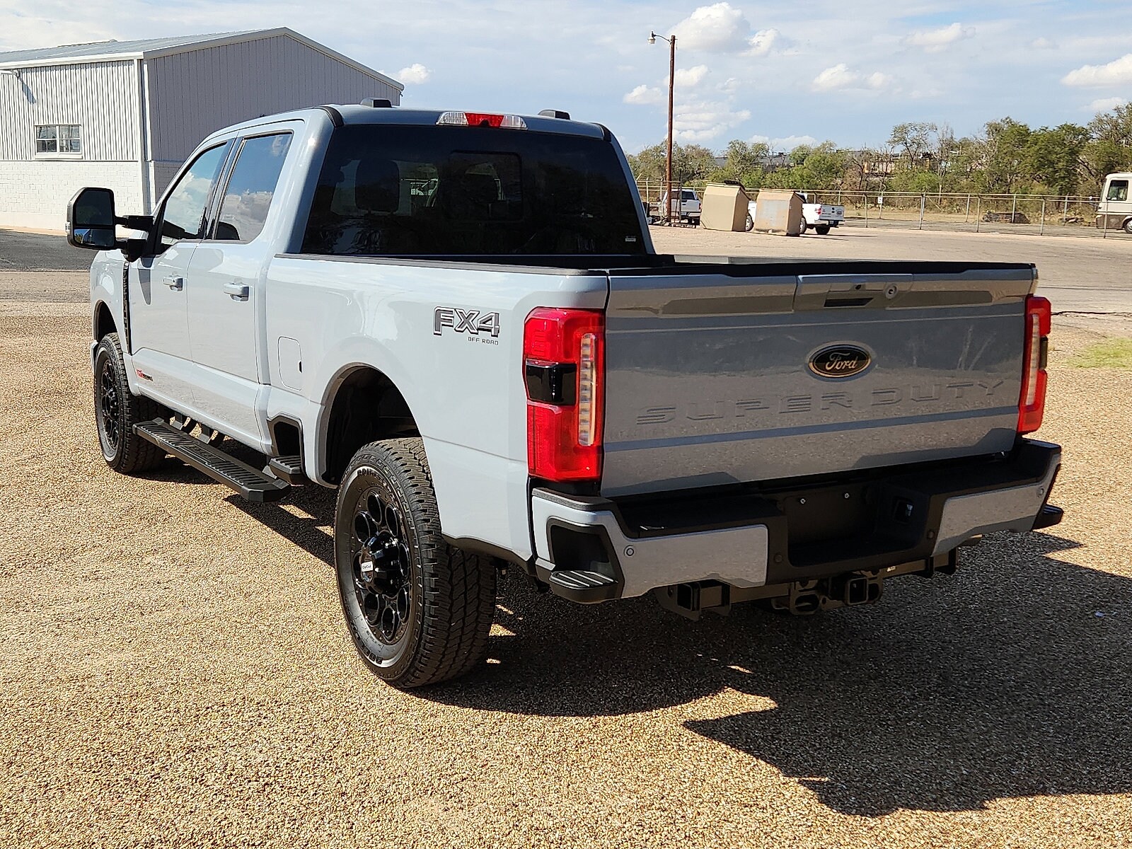 2026 Ford F-250 Lariat photo 3