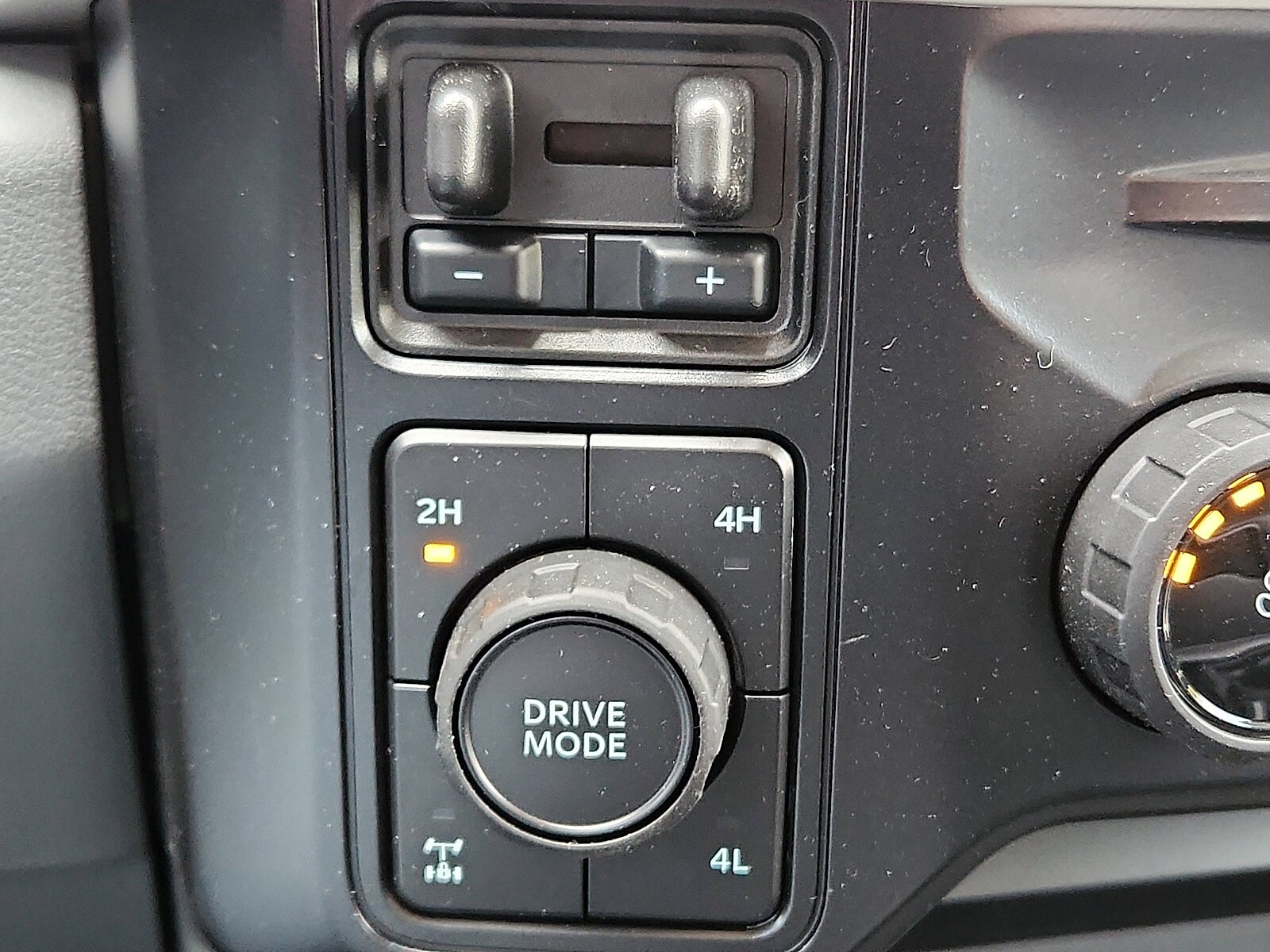 2026 Ford F-250 Super Duty XLT - Photo 15