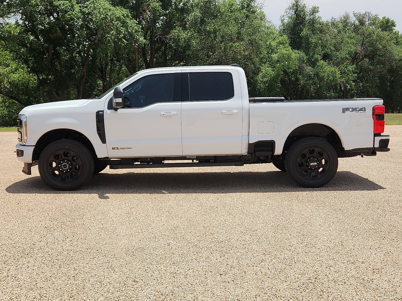 2026 Ford F-250 Super Duty XLT - Photo 2