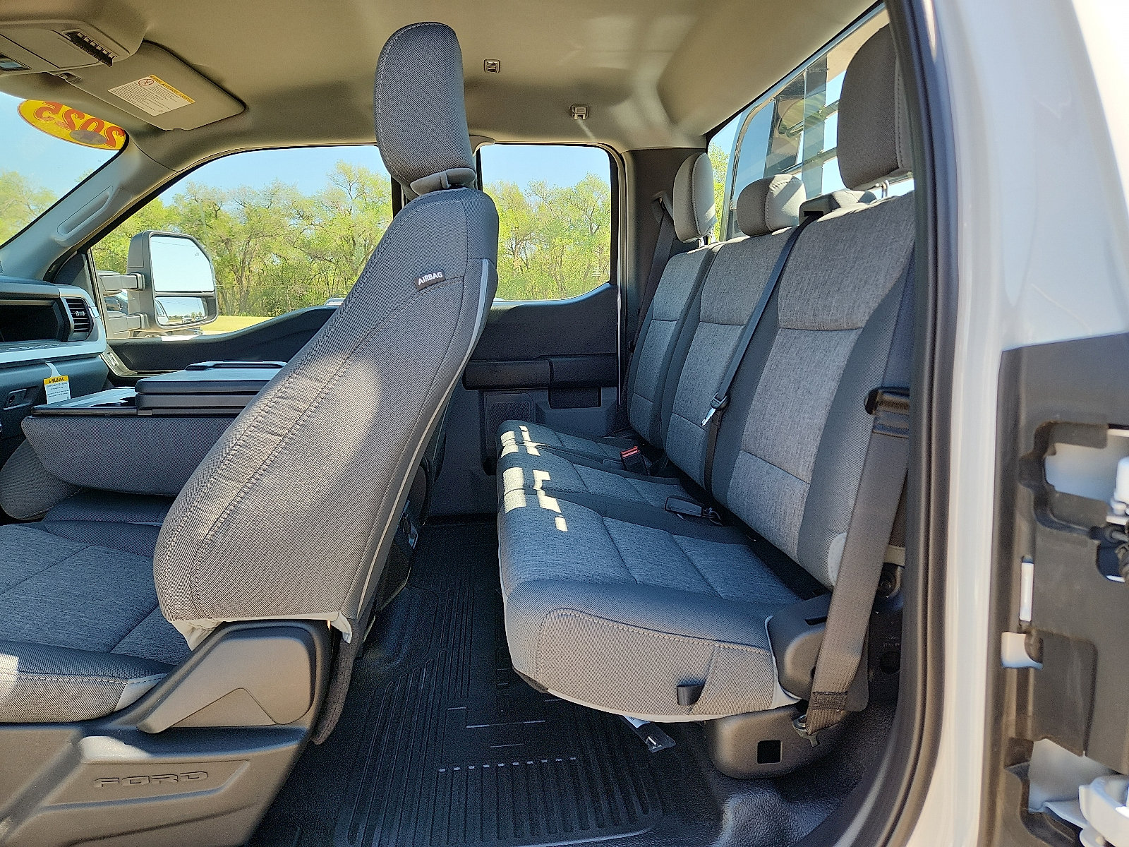 2025 Ford F-350 Super Duty Chassis Cab XL - Photo 14