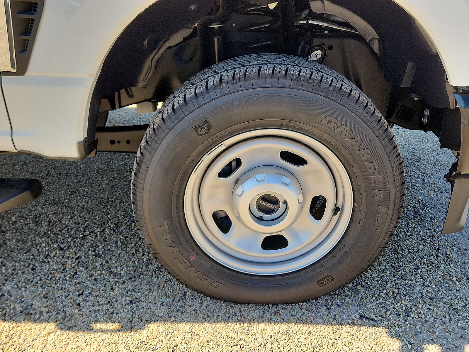 2025 Ford F-350 Super Duty Chassis Cab XL - Photo 7